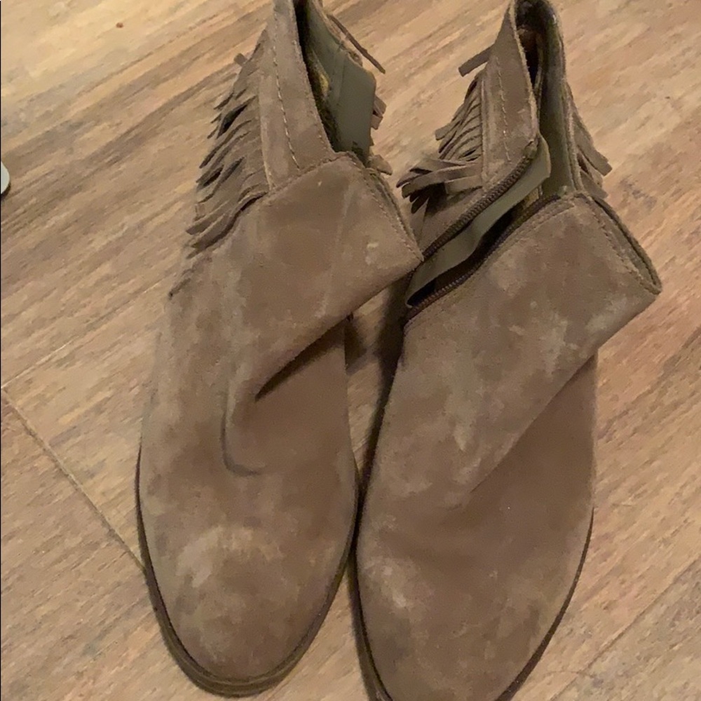 naturalizer booties :one of a kind